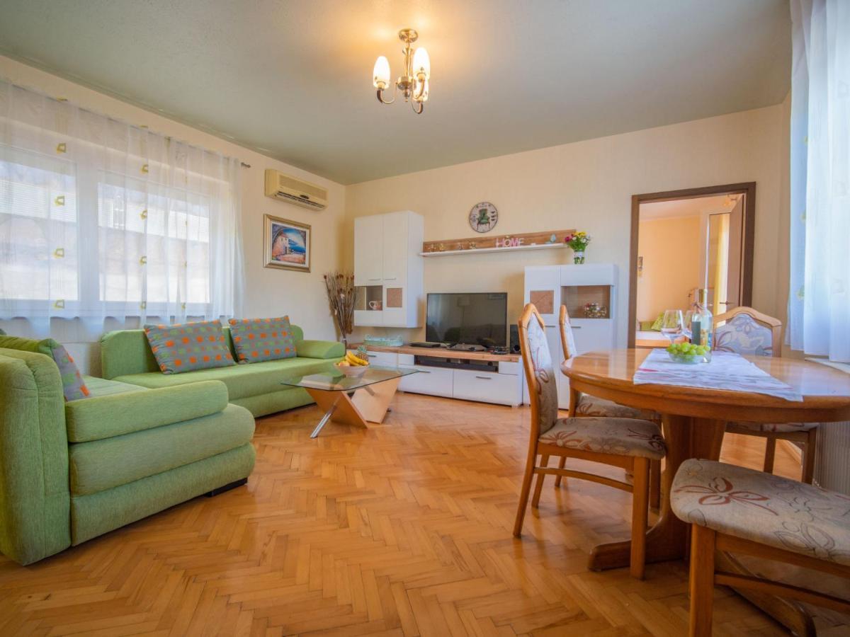 Holiday Home Nikolina By Interhome 로브란 외부 사진